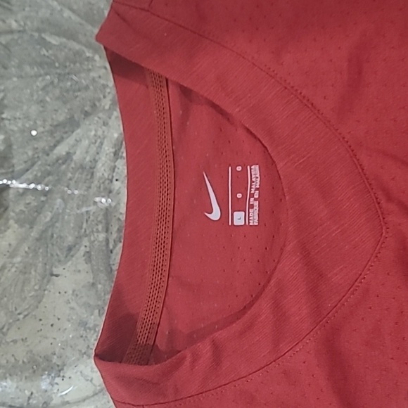 Nike Dri-FIT Team Player Size L Long Sleeve UV Crew Shirt CW3539-613 Crimson - Picture 5 of 9